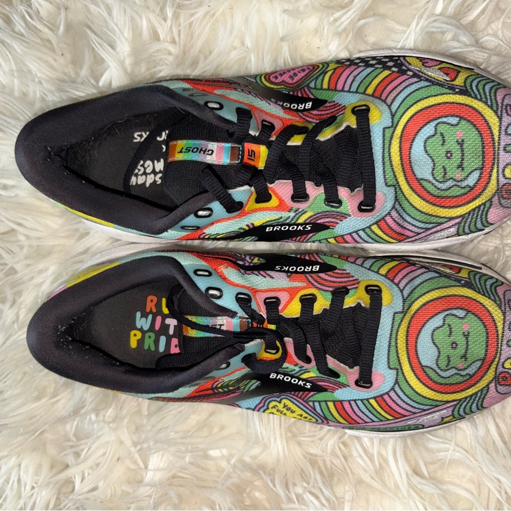 Brooks Multicolor Pride Pattern Running Shoes - Picture 2 of 4